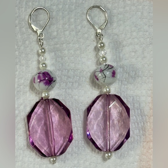 Contemporary with a touch of vintage - Picture 2 of 3